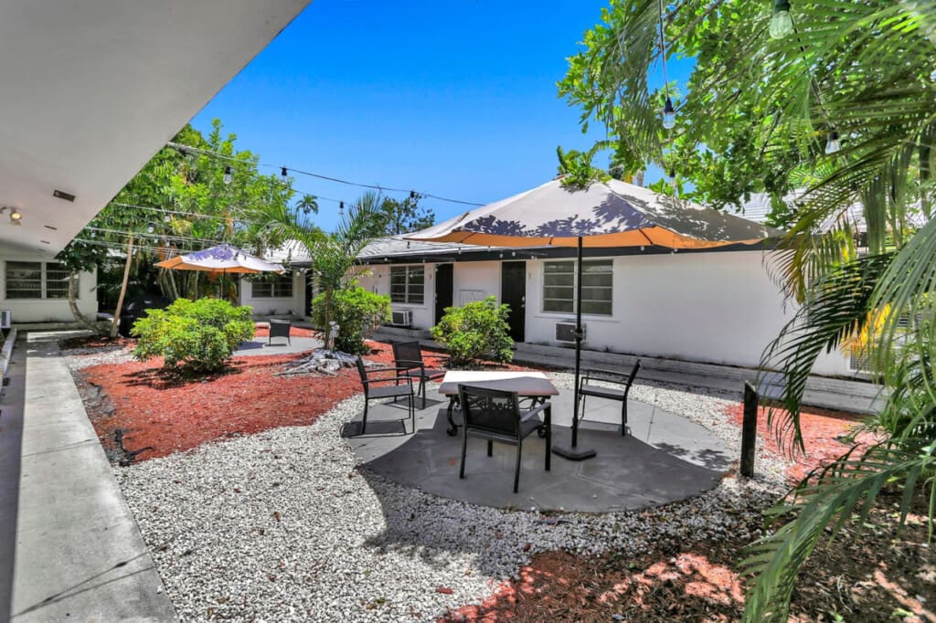 80170 267643 x0iiQB68sw0etzMjYQe65kSPYAgrEQq8rYeZyO1IsBc 663298dac0be4.jpg